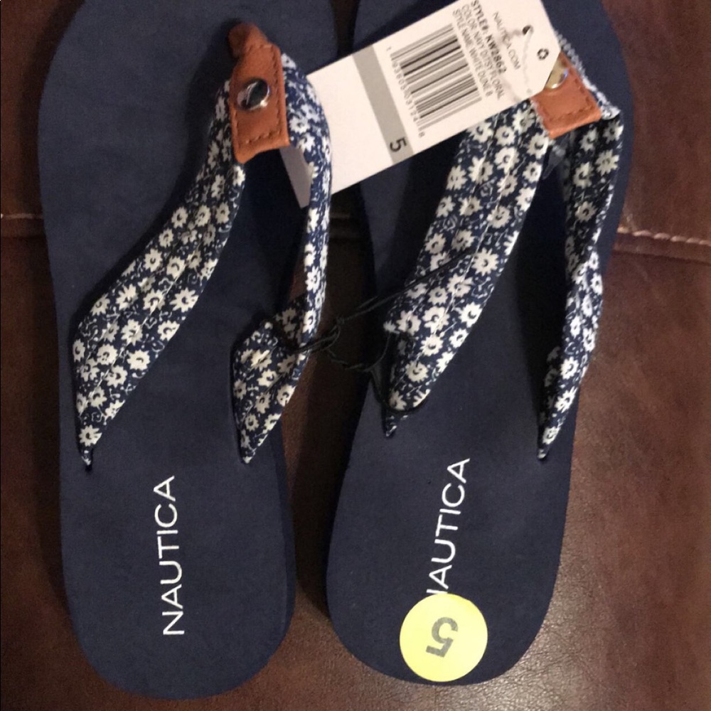 Nautical Girls size 5 Flip Flop